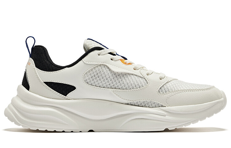 Мужские кроссовки Lifestyle с низким верхом, белый/черный Erke
Мужские кроссовки Lifestyle с низким верхом, белый/черный Erke