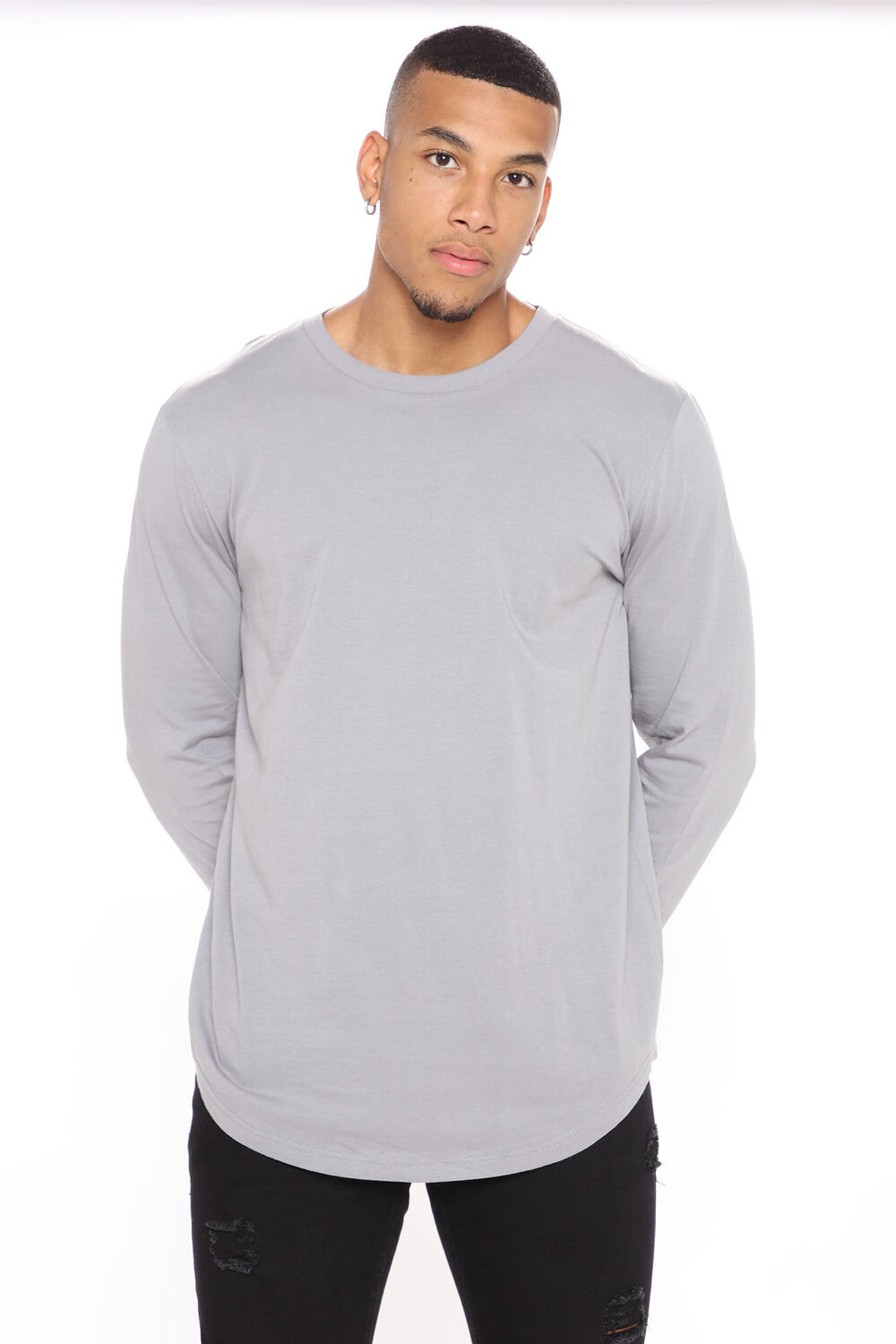 Футболка Fashion Nova SCLSTEE, серый
Футболка Fashion Nova SCLSTEE, серый