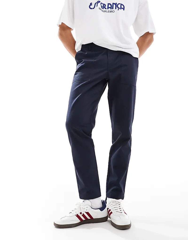 Зауженные брюки темно-синего цвета ASOS DESIGN
Зауженные брюки темно-синего цвета ASOS DESIGN