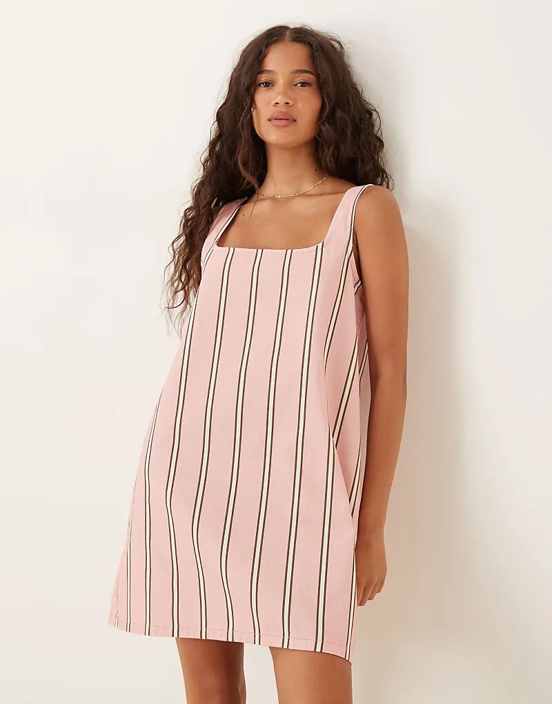 Джинсовое мини-платье ASOS DESIGN с квадратным вырезом в полоску 
Джинсовое мини-платье ASOS DESIGN с квадратным вырезом в полоску