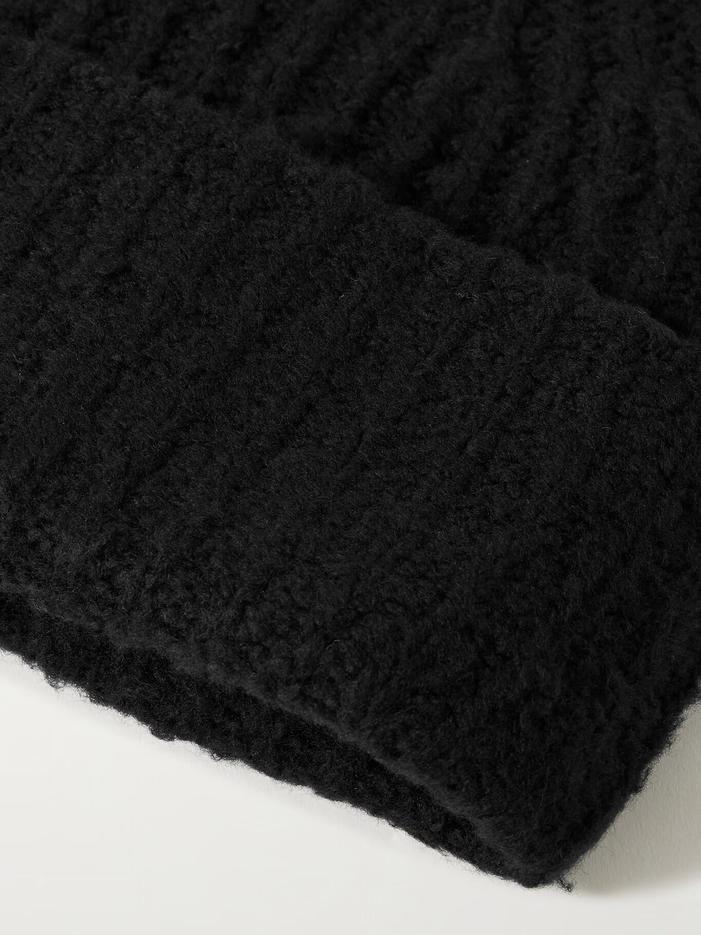 Шапка-бини Cloud Ribbed из смеси мериносовой шерсти GUEST IN RESIDENCE, черный
Шапка-бини Cloud Ribbed из смеси мериносовой шерсти GUEST IN RESIDENCE, черный