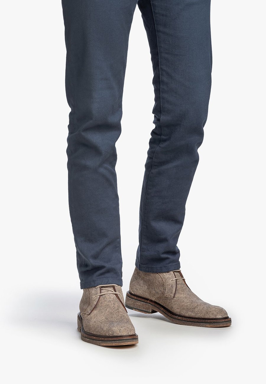 Ботинки Floris van Bommel Lace-up ankle boots, Lightbrown/Light Brown
Ботинки Floris van Bommel Lace-up ankle boots, Lightbrown/Light Brown