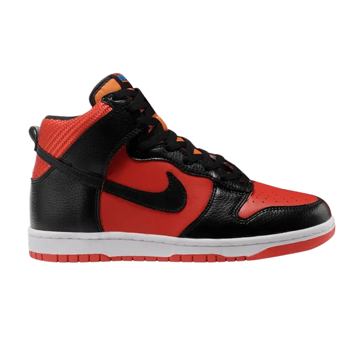 Кроссовки Nike Dunk High
Кроссовки Nike Dunk High