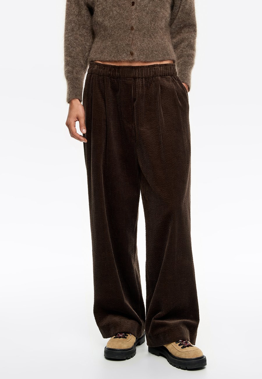 Брюки Bimba Y Lola JOGGER PANA, Marron Oscuro/Brown
Брюки Bimba Y Lola JOGGER PANA, Marron Oscuro/Brown