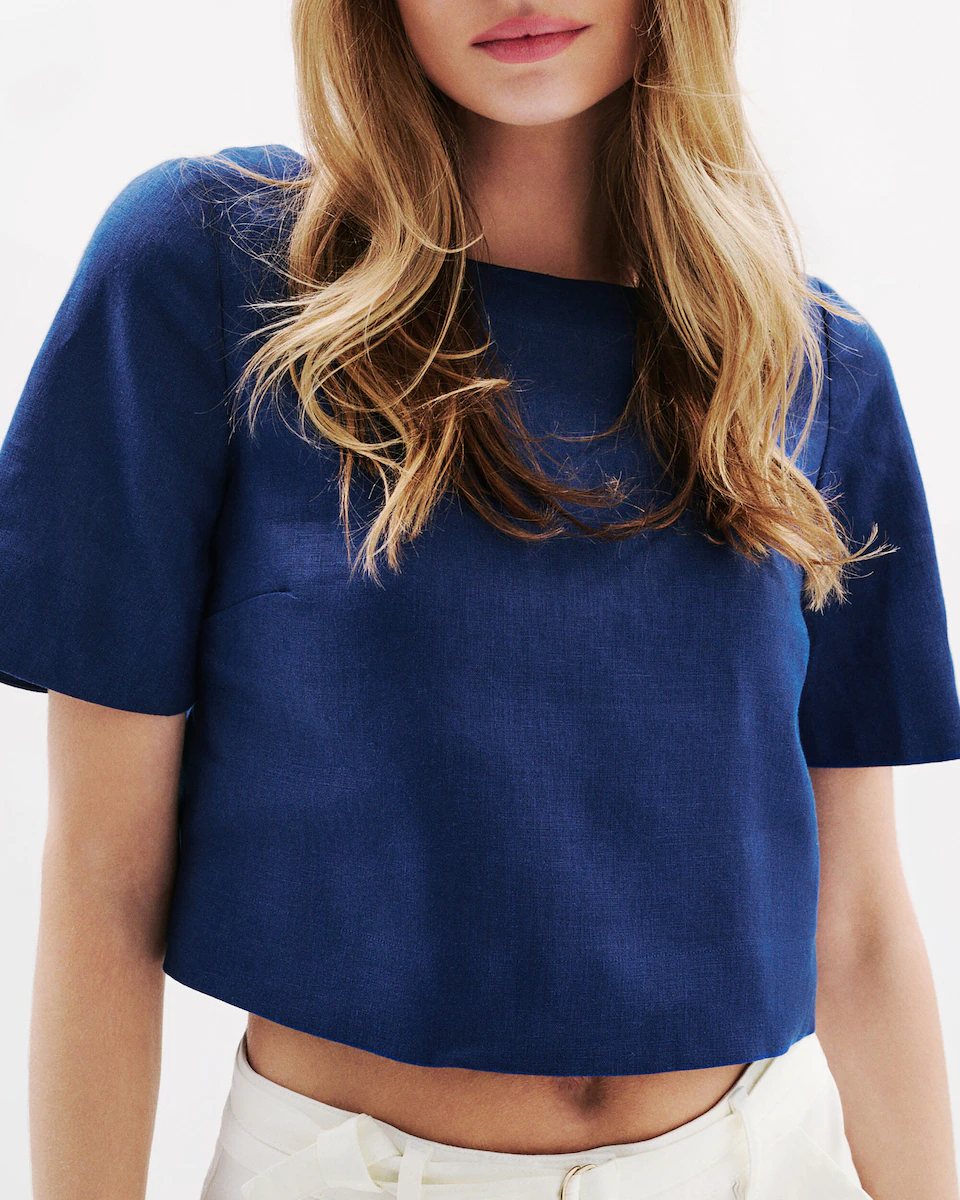 Женская укороченная блузка с короткими рукавами из 100% льна Caroll, темно-синий
Женская укороченная блузка с короткими рукавами из 100% льна Caroll, темно-синий