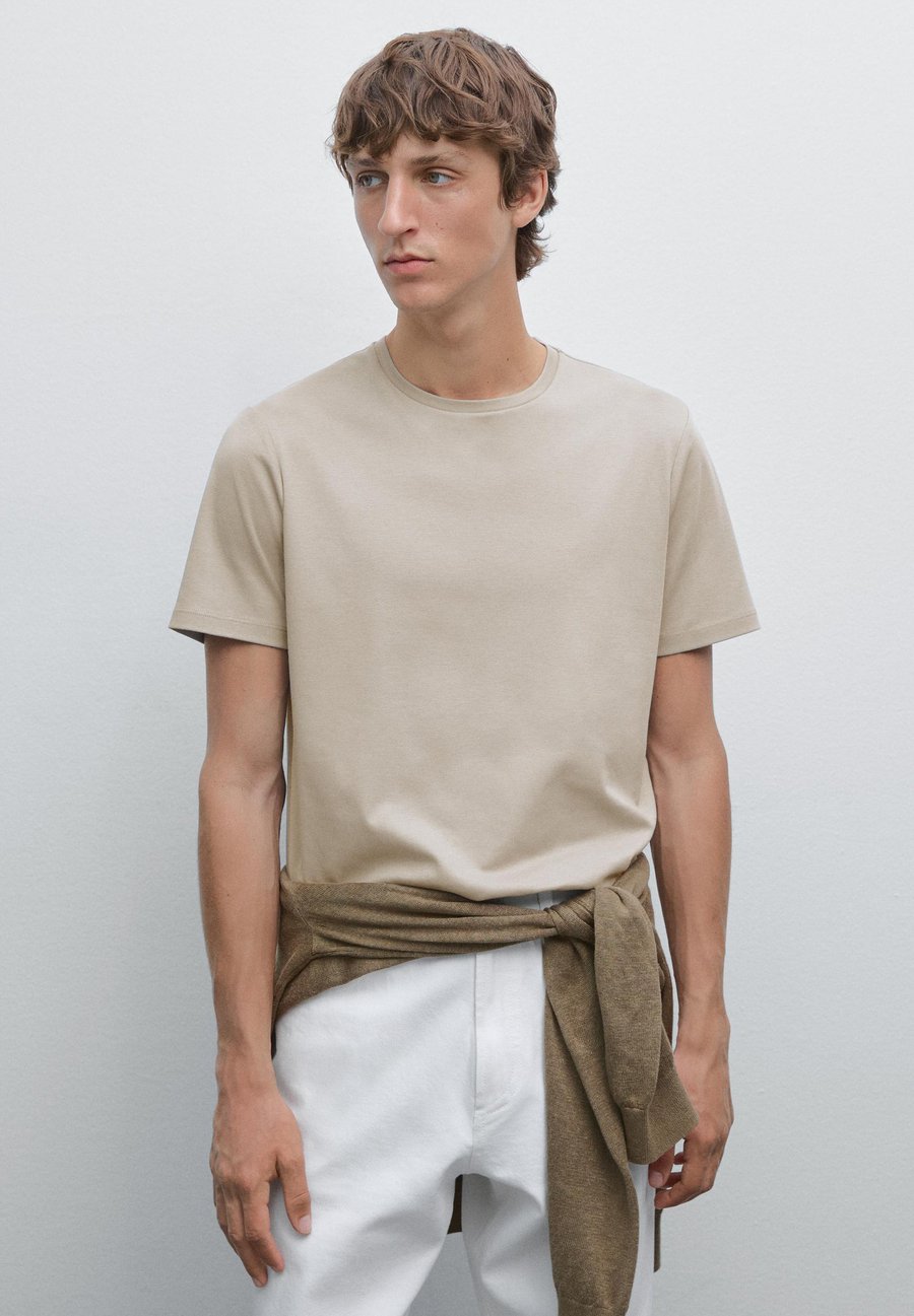 Футболка Massimo Dutti SHORT SLEEVE WITH CREW NECK, Beige
Футболка Massimo Dutti SHORT SLEEVE WITH CREW NECK, Beige