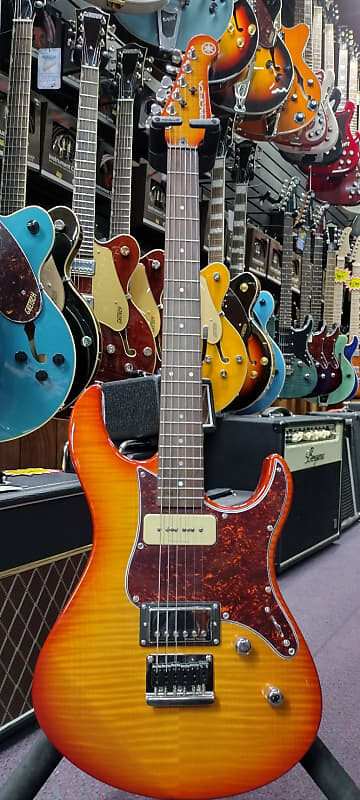 Yamaha PAC611HFM Пасифика PAC611HFM-RB Pacifica H/P-90 with Rosewood Fretboard
Yamaha PAC611HFM Пасифика PAC611HFM-RB Pacifica H/P-90 with Rosewood Fretboard