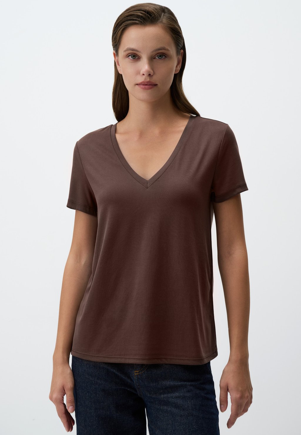 Базовая футболка V-NECK SHORT SLEEVE Jimmy Key, темно-коричневый
Базовая футболка V-NECK SHORT SLEEVE Jimmy Key, темно-коричневый