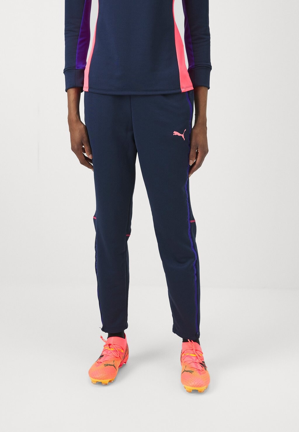 Спортивные штаны INDIVIDUALBLAZE TRAINING PANTS Puma, синий
Спортивные штаны INDIVIDUALBLAZE TRAINING PANTS Puma, синий