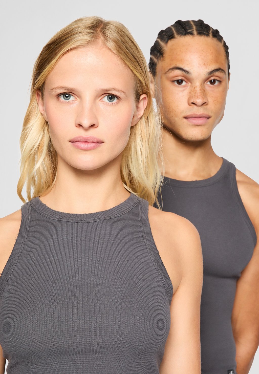 Топ EXCLUSIVE LABEL TANK UNISEX Calvin Klein Jeans, черный
Топ EXCLUSIVE LABEL TANK UNISEX Calvin Klein Jeans, черный