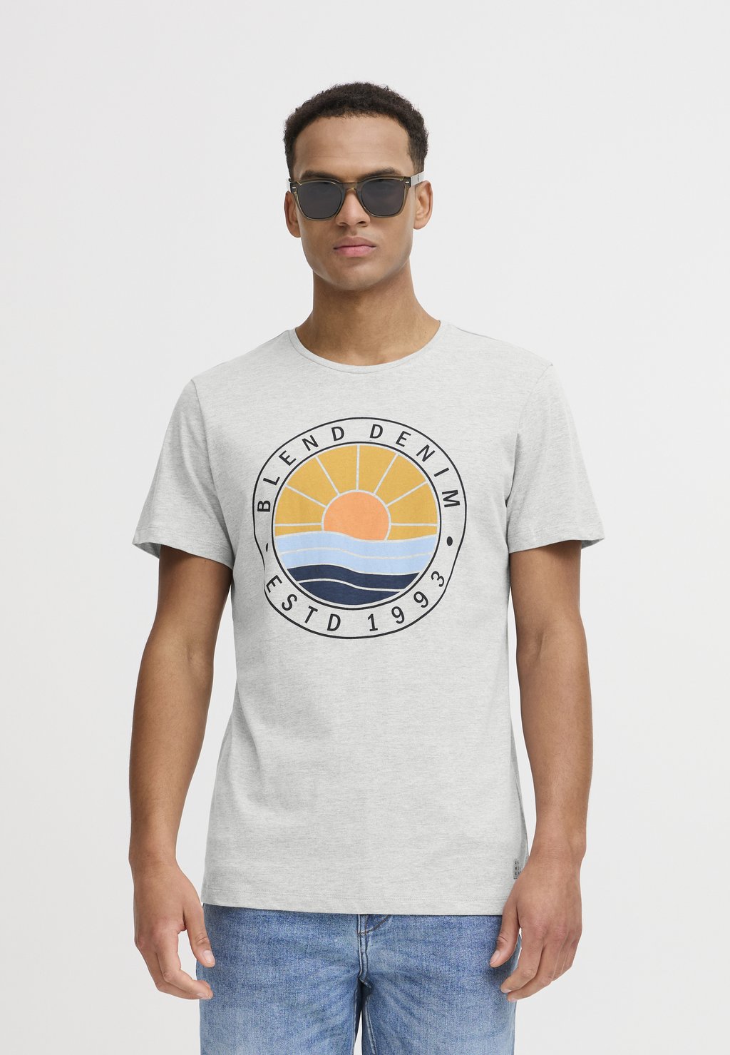 Футболка с принтом BHBAMMER Blend, серый
Футболка с принтом BHBAMMER Blend, серый