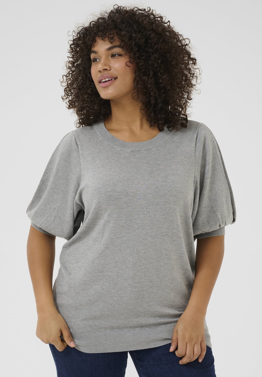 Базовая футболка Kaffe Curve, серый
Базовая футболка Kaffe Curve, серый