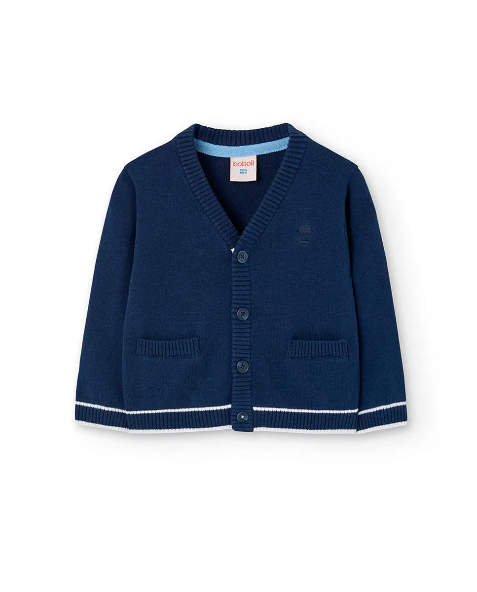 Вязаная кофта для мальчика с V-образным вырезом и застежкой на пуговицы Boboli, темно-синий 
Вязаная кофта для мальчика с V-образным вырезом и застежкой на пуговицы Boboli, темно-синий