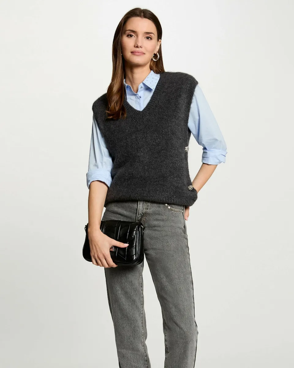 Женский безрукавный джемпер с декоративными пуговицами Morgan, темно-серый
Женский безрукавный джемпер с декоративными пуговицами Morgan, темно-серый