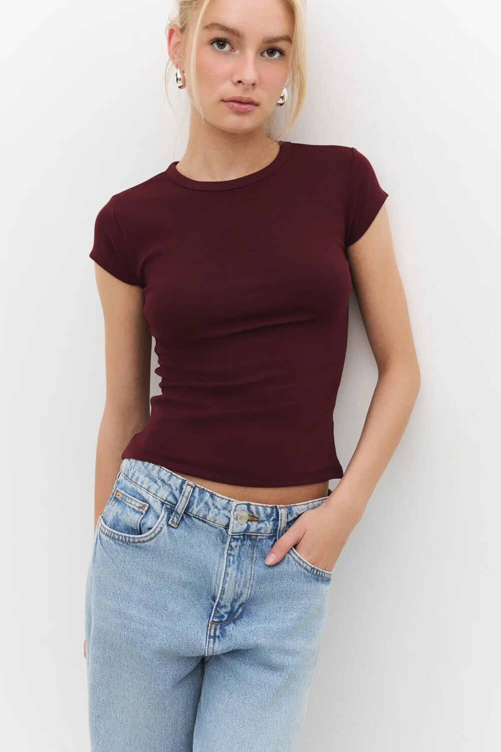 No Matter What Футболка в винно-красном цвете
No Matter What Футболка в винно-красном цвете