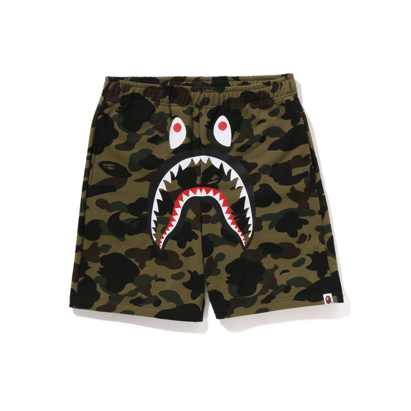 1st Camo Shark Track шорты A BATHING APE, камуфляж
1st Camo Shark Track шорты A BATHING APE, камуфляж