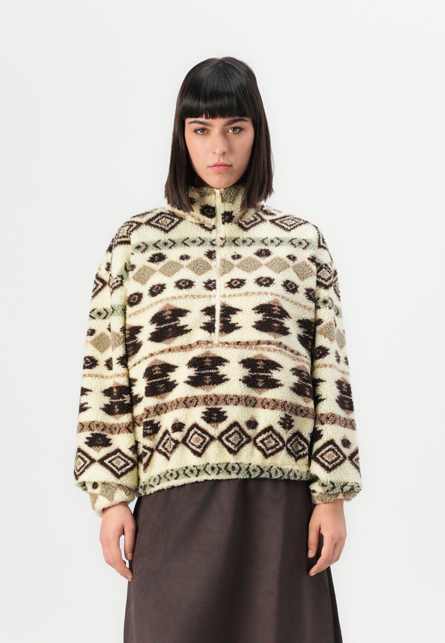 Джемпер ONLY ONLJANNE AZTEC HALFZIP, Almond Oil/Yellow
Джемпер ONLY ONLJANNE AZTEC HALFZIP, Almond Oil/Yellow