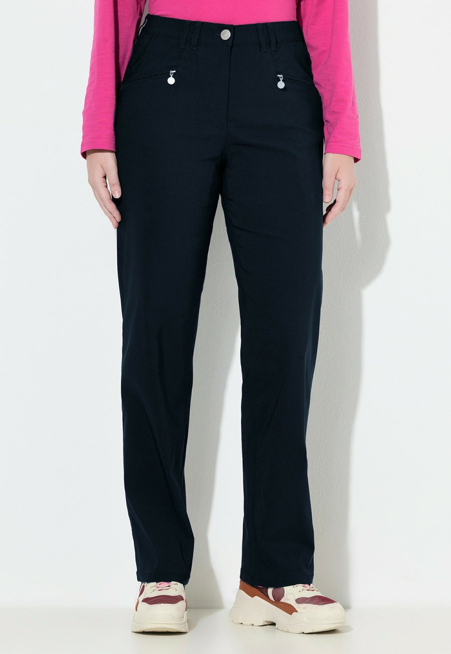 Брюки Ulla Popken ELASTIC WAIST , Marine/Dark Blue
Брюки Ulla Popken ELASTIC WAIST , Marine/Dark Blue