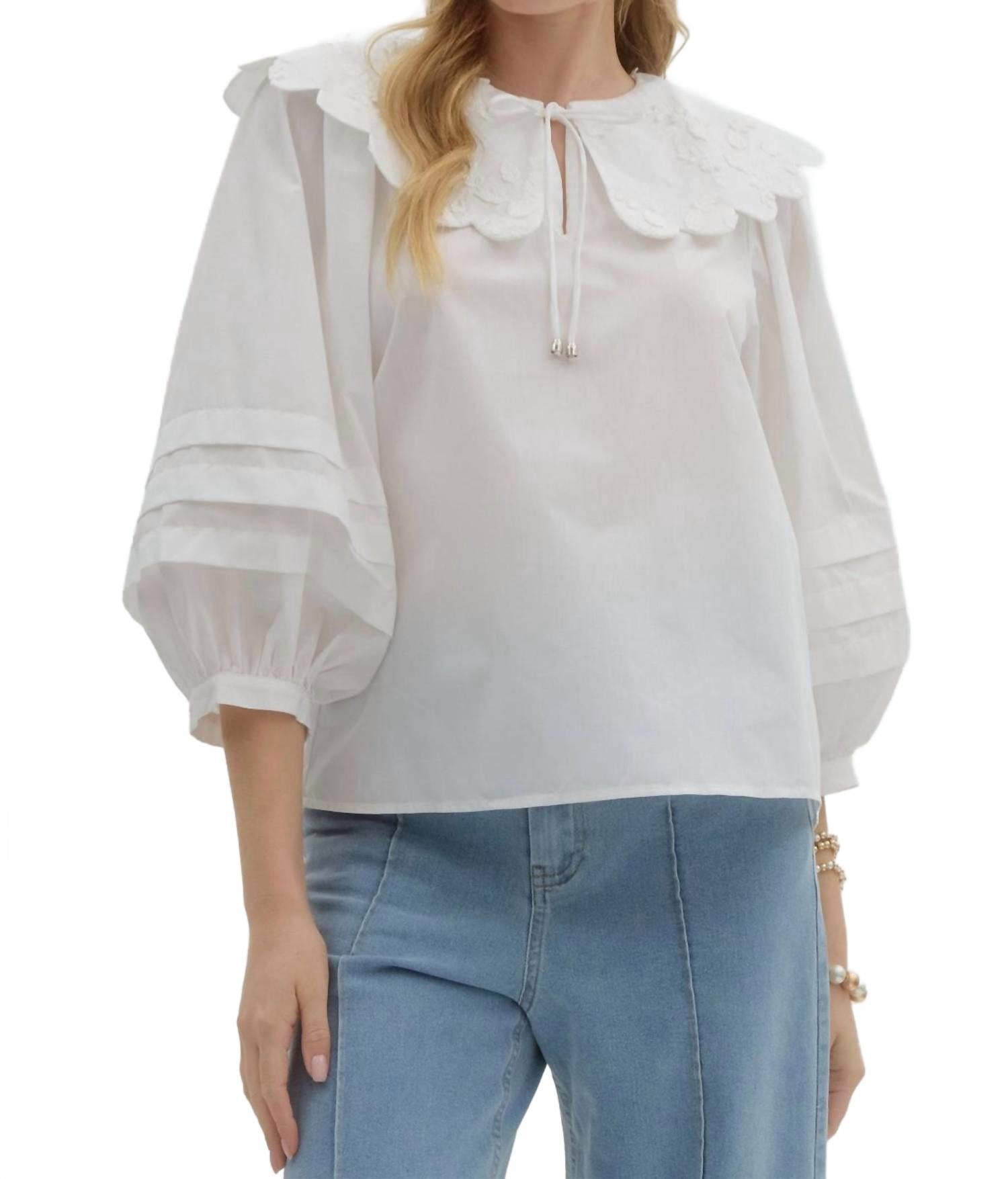 Оверсайз рубашка с цветочным принтом и воротником фестонами в цвете айвори Entro, кремовый
Оверсайз рубашка с цветочным принтом и воротником фестонами в цвете айвори Entro, кремовый