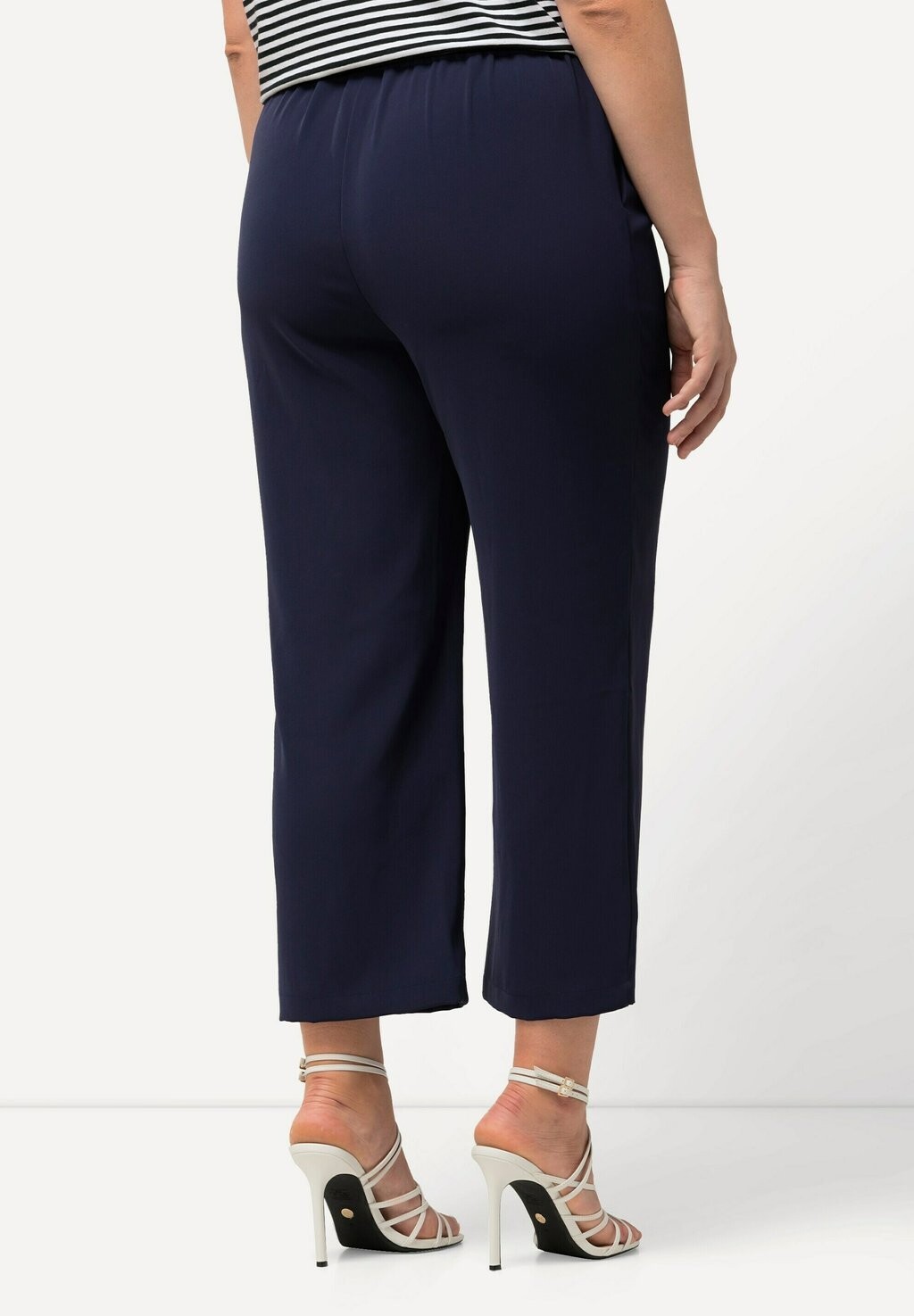 Брюки Ulla Popken, темно-синий
Брюки Ulla Popken, темно-синий