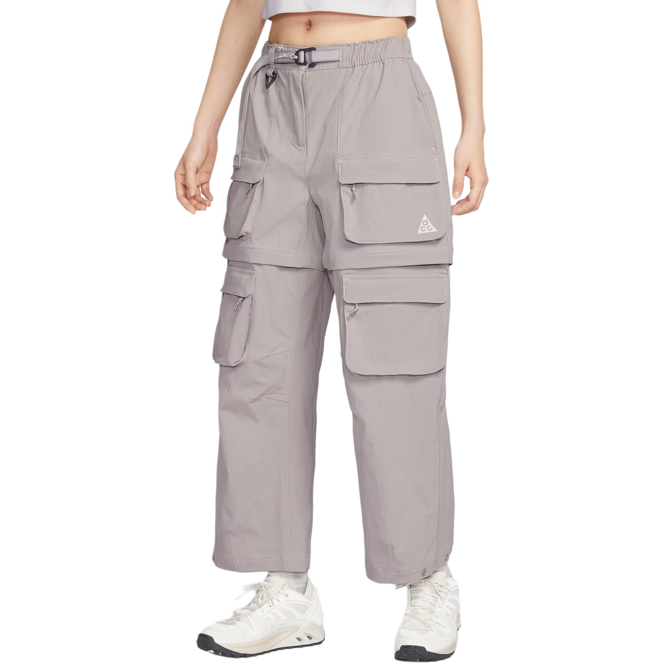 Женские повседневные брюки ACG Smith Summit Nike, preppy серый
Женские повседневные брюки ACG Smith Summit Nike, preppy серый