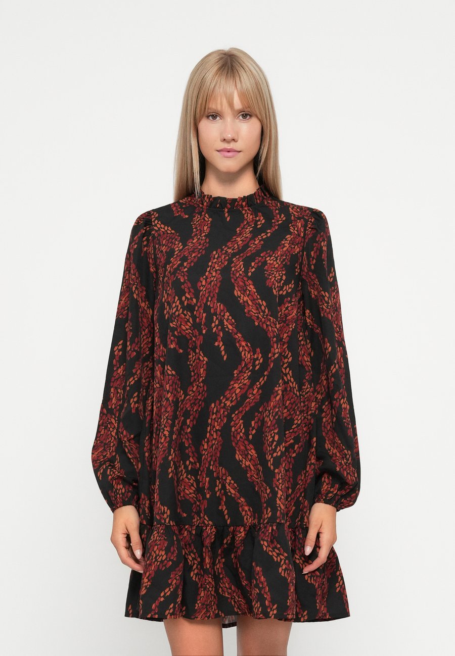 Платье VILA VIGRAFFY HIGHNECK SHORT DRESS, Black/Brown/Black
Платье VILA VIGRAFFY HIGHNECK SHORT DRESS, Black/Brown/Black