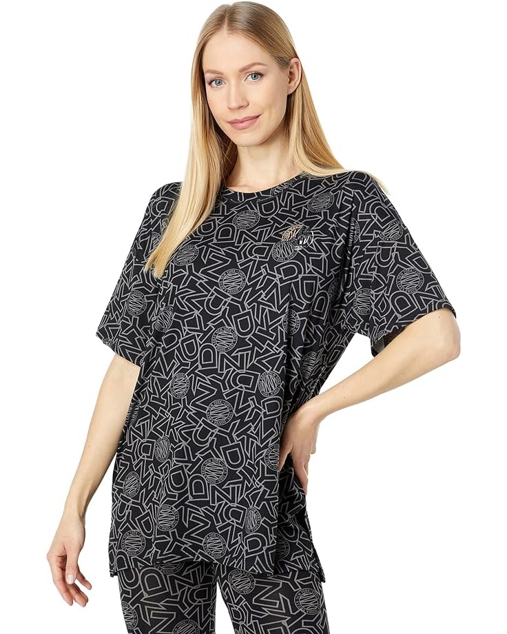 Пижамный комплект DKNY Short Sleeve Tunic Biker Shorts Sleep Set, цвет Black Logo 1
Пижамный комплект DKNY Short Sleeve Tunic Biker Shorts Sleep Set, цвет Black Logo 1