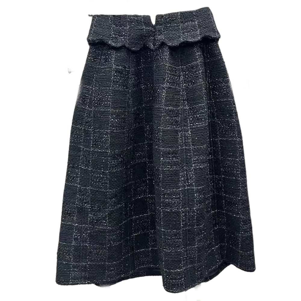 CHANEL Повседневная длинная юбка женская черная
CHANEL Повседневная длинная юбка женская черная