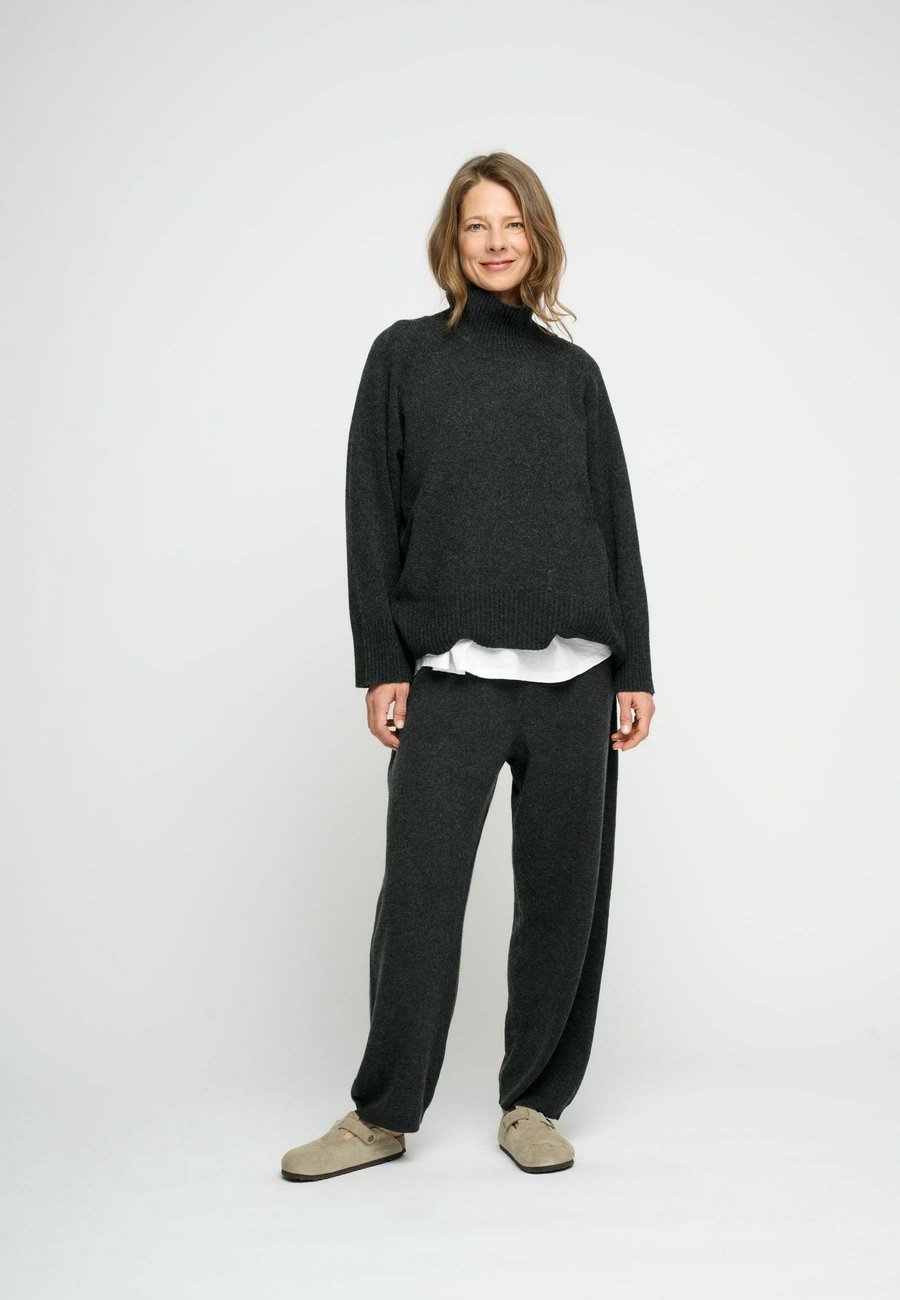 Джемпер moshi moshi mind Jumper, Charcoal Melange/Black
Джемпер moshi moshi mind Jumper, Charcoal Melange/Black