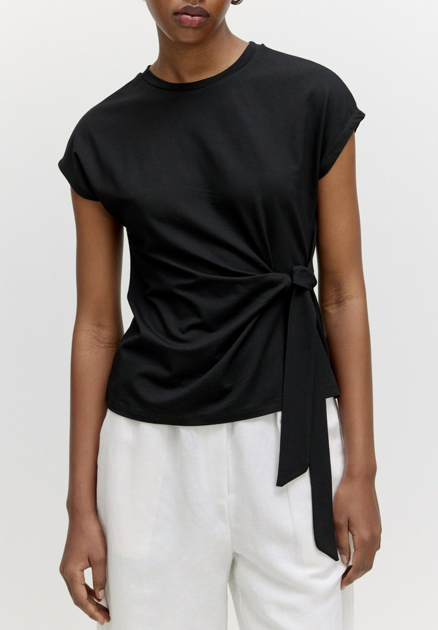 Футболка EDITED IHANA, Schwarz/Black, Черный, Футболка EDITED IHANA, Schwarz/Black
Футболка EDITED IHANA, Schwarz/Black, Черный, Футболка EDITED IHANA, Schwarz/Black