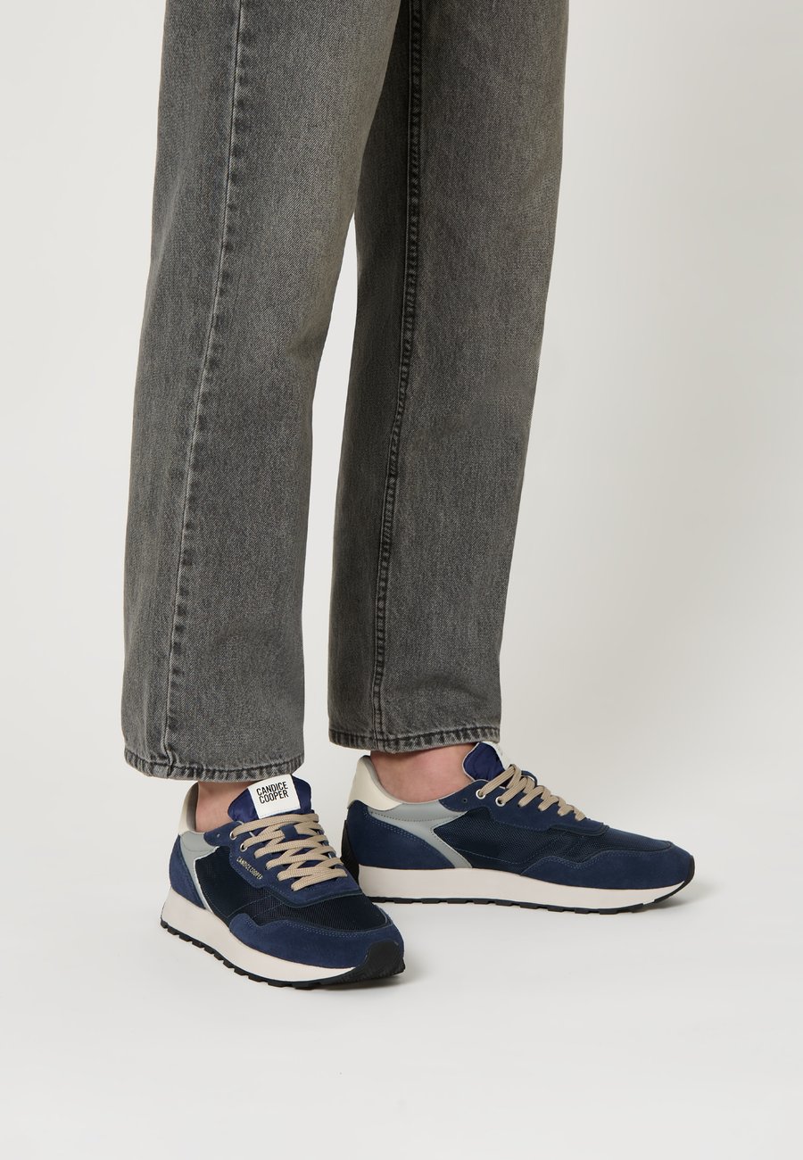 Кроссовки Candice Cooper PLUME 2., Grau/Blau/Grey
Кроссовки Candice Cooper PLUME 2., Grau/Blau/Grey