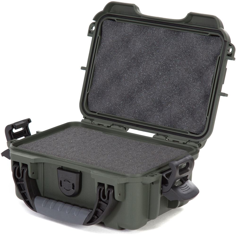 Nanuk 903 Hard Case with Foam (Olive)
Nanuk 903 Hard Case with Foam (Olive)