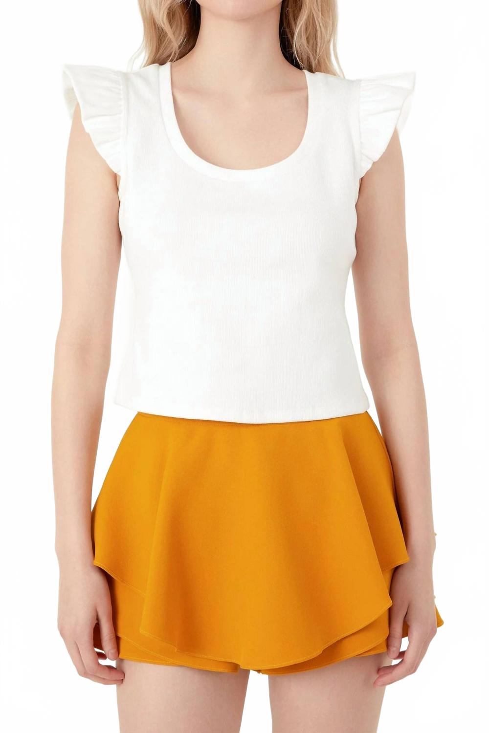 Белая вязаная блузка с U-образным вырезом 2.7 AUGUST APPAREL
Белая вязаная блузка с U-образным вырезом 2.7 AUGUST APPAREL