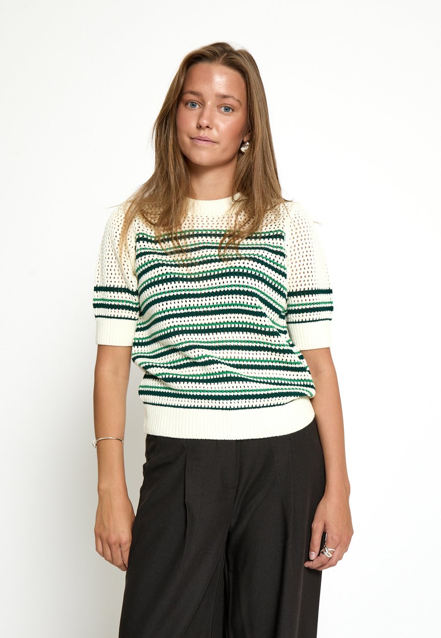 Футболка Minus KENZANA, Cloud Dancer Green Stripes/Green, Зеленый, Футболка Minus KENZANA, Cloud Dancer Green Stripes/Green
Футболка Minus KENZANA, Cloud Dancer Green Stripes/Green, Зеленый, Футболка Minus KENZANA, Cloud Dancer Green Stripes/Green