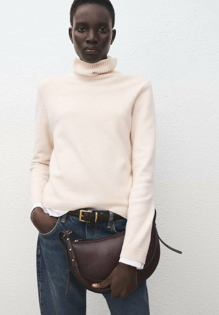 Джемпер Mango Jumper, Off White/Off-White
Джемпер Mango Jumper, Off White/Off-White