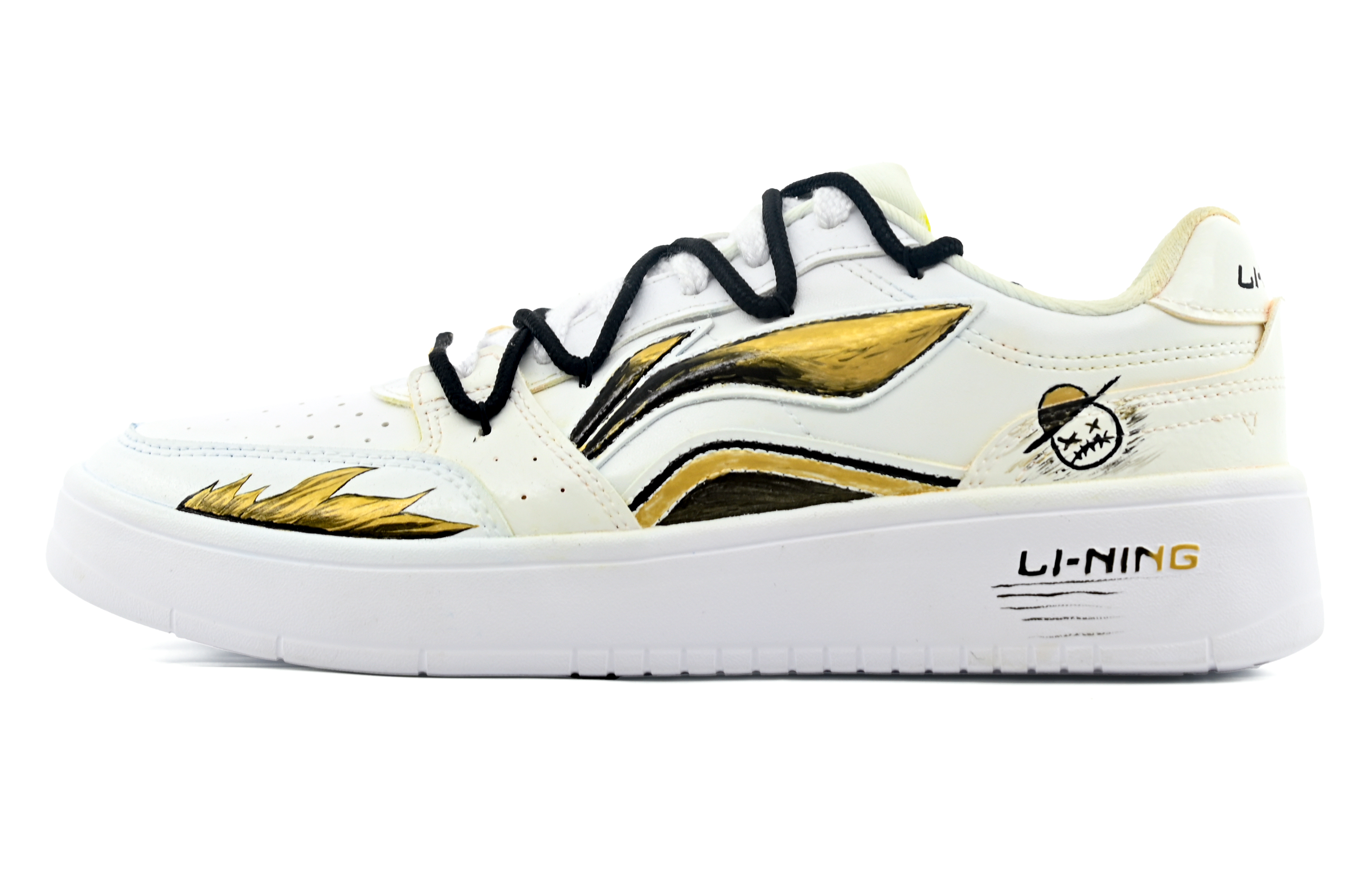 LINING Кроссовки для скейтбординга Acer Truncatum с антискользящей амортизацией и износостойкостью, мужские, черно-золотые
LINING Кроссовки для скейтбординга Acer Truncatum с антискользящей амортизацией и износостойкостью, мужские, черно-золотые