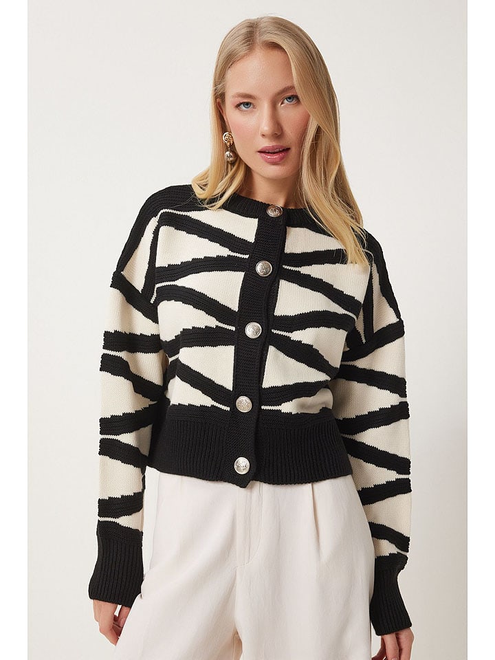 Кардиган Happiness Istanbul, цвет creme/schwarz
Кардиган Happiness Istanbul, цвет creme/schwarz
