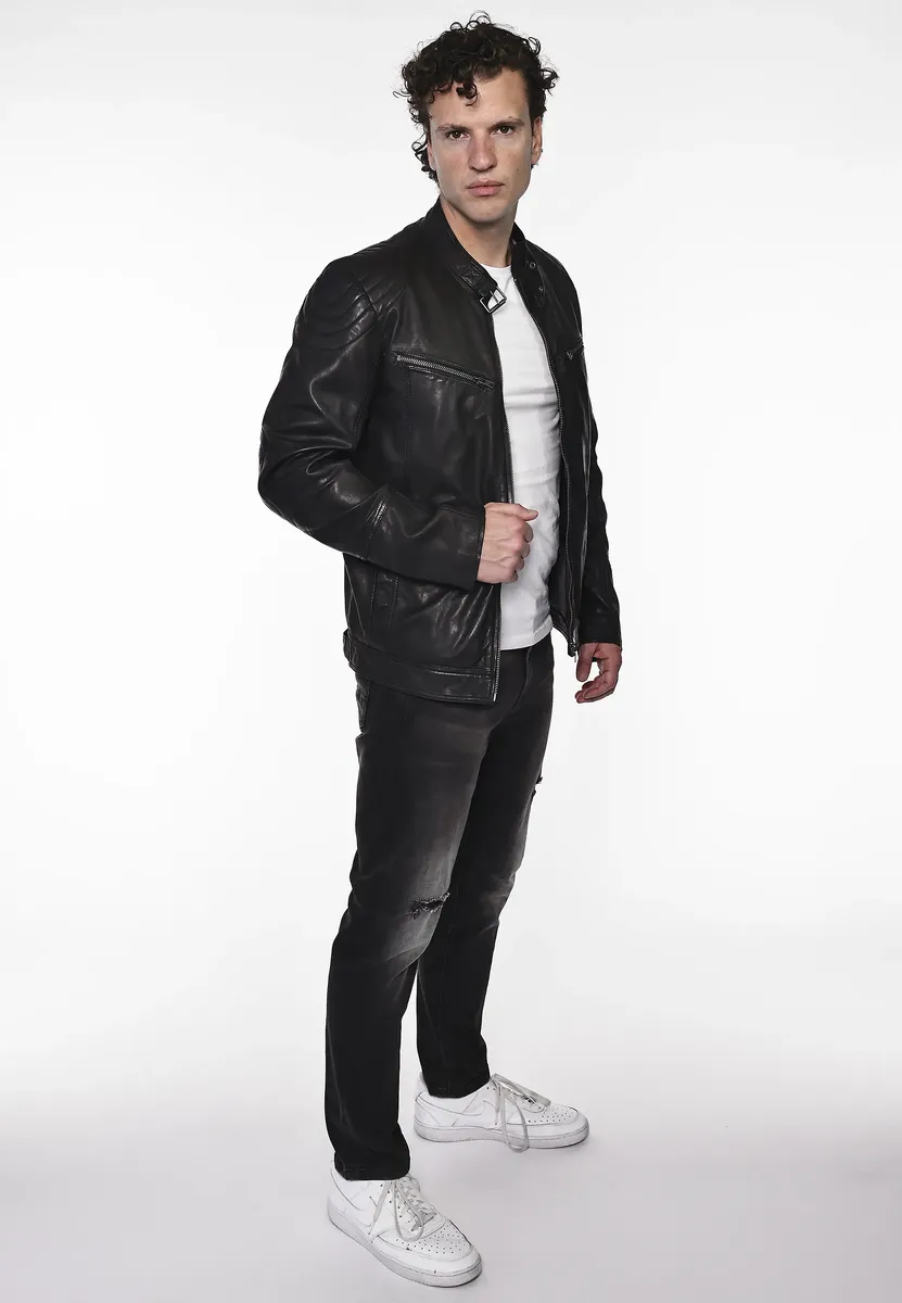 Кожаная куртка МУСТАНГ "3102126" Mustang, черный
Кожаная куртка МУСТАНГ "3102126" Mustang, черный