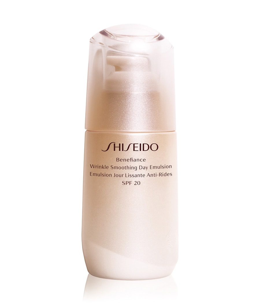 Дневной крем Shiseido Benefiance Wrinkle Smoothing Day Emulsion SPF 20, 75 ml
Дневной крем Shiseido Benefiance Wrinkle Smoothing Day Emulsion SPF 20, 75 ml