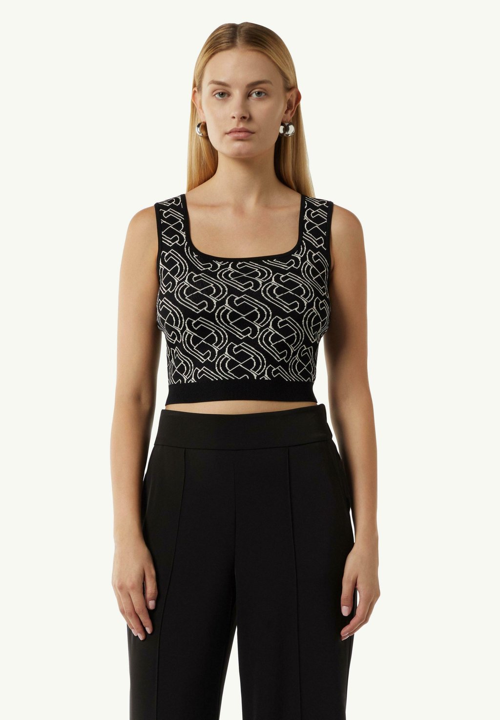 Топ comma, черный
Топ comma, черный