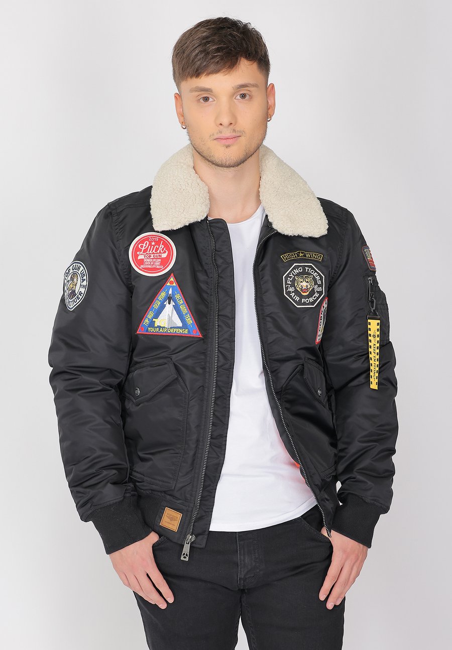 Куртка TOP GUN MIT KUNSTFELLKRAGEN, Black
Куртка TOP GUN MIT KUNSTFELLKRAGEN, Black