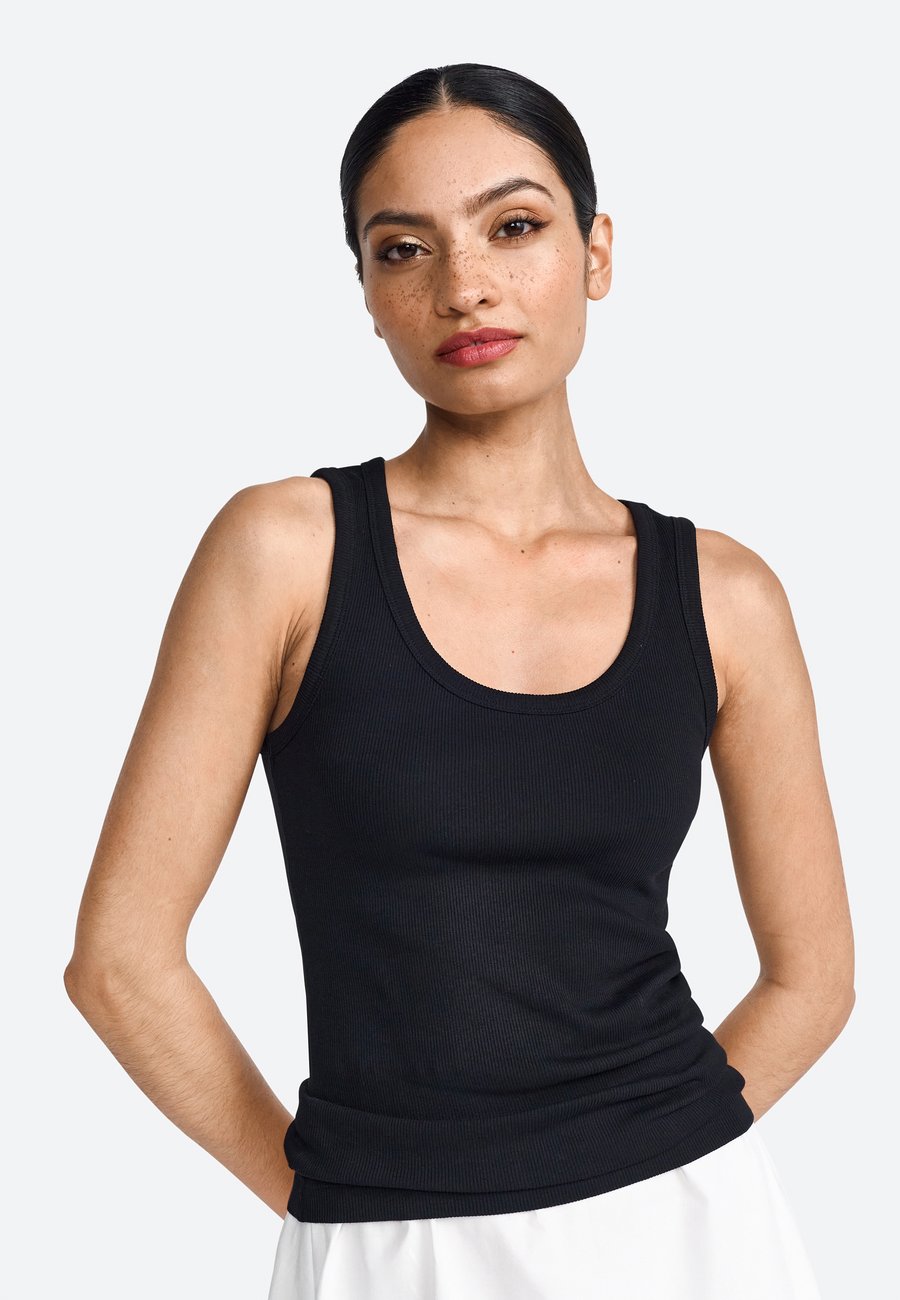 Топ Rich & Royal Top, Black
Топ Rich & Royal Top, Black