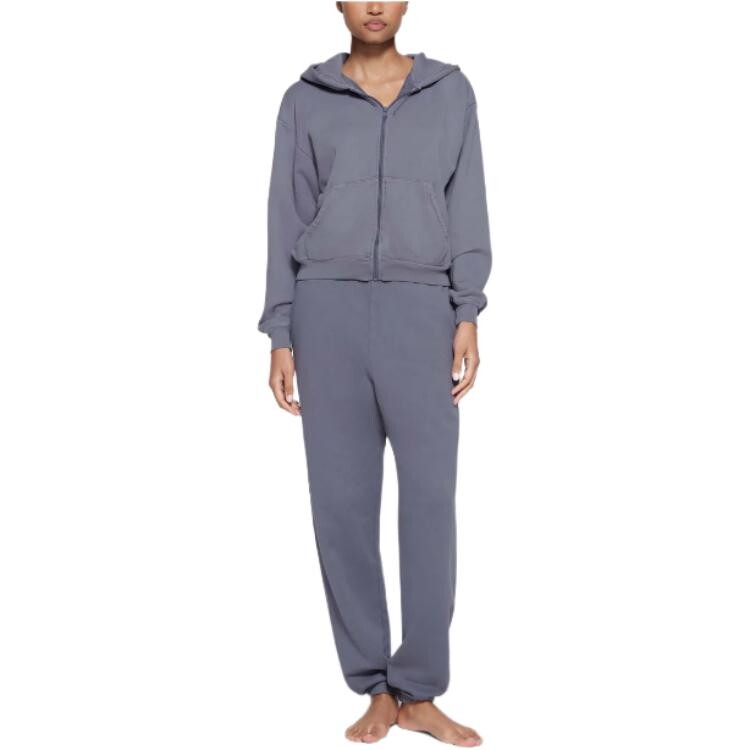 Свитшот женский STEEL BLUE/Стальной синий Skims
Свитшот женский STEEL BLUE/Стальной синий Skims