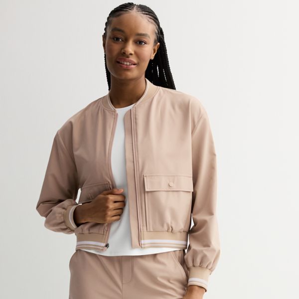 Женская спортивная куртка-бомбер из тканого материала Tek Gear, цвет mocha freeze
Женская спортивная куртка-бомбер из тканого материала Tek Gear, цвет mocha freeze