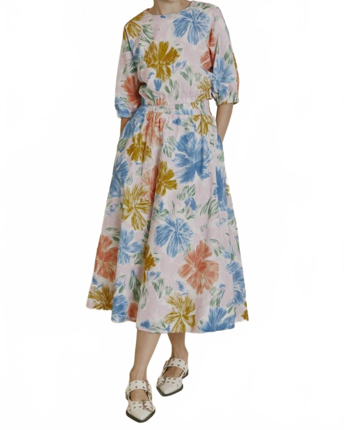 Цветущий бриз комплект топ и юбка в мульти Aureum
Цветущий бриз комплект топ и юбка в мульти Aureum