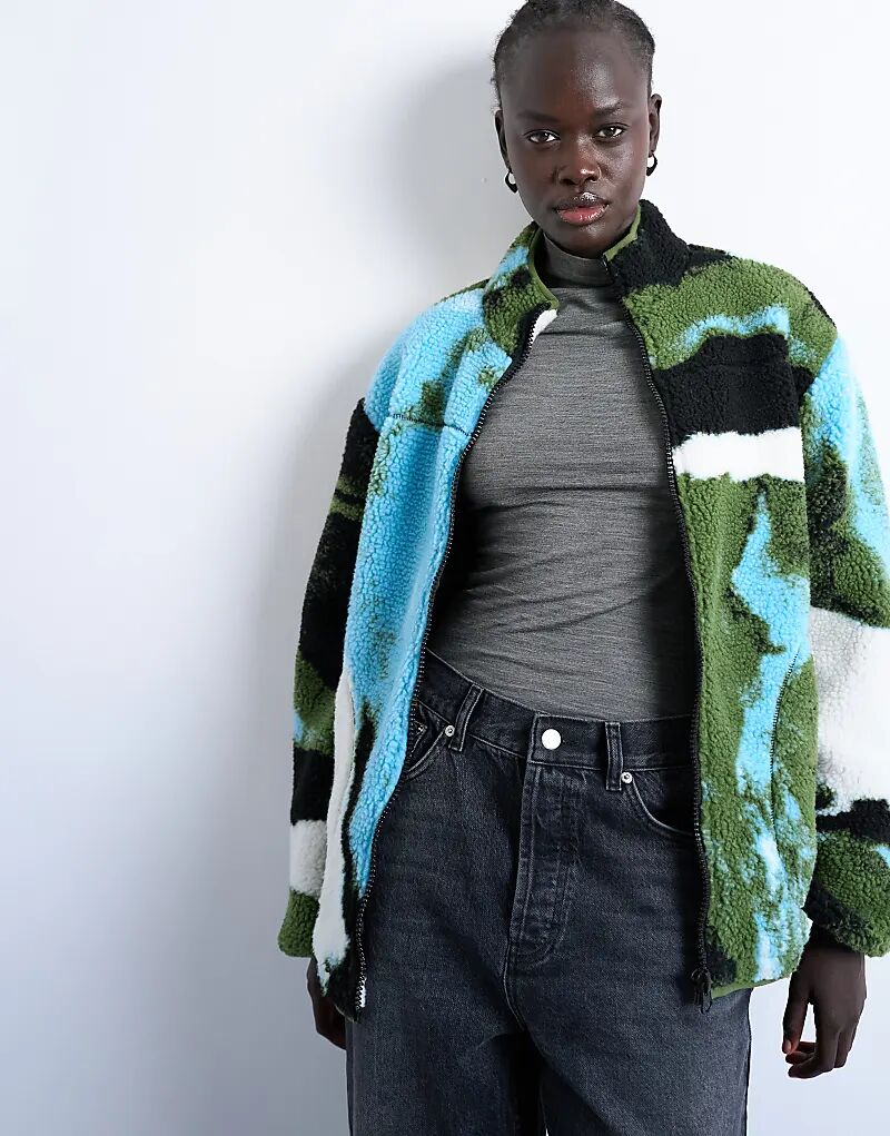 Флисовая куртка Topshop с абстрактным принтом в стиле борд, цвет мульти
Флисовая куртка Topshop с абстрактным принтом в стиле борд, цвет мульти