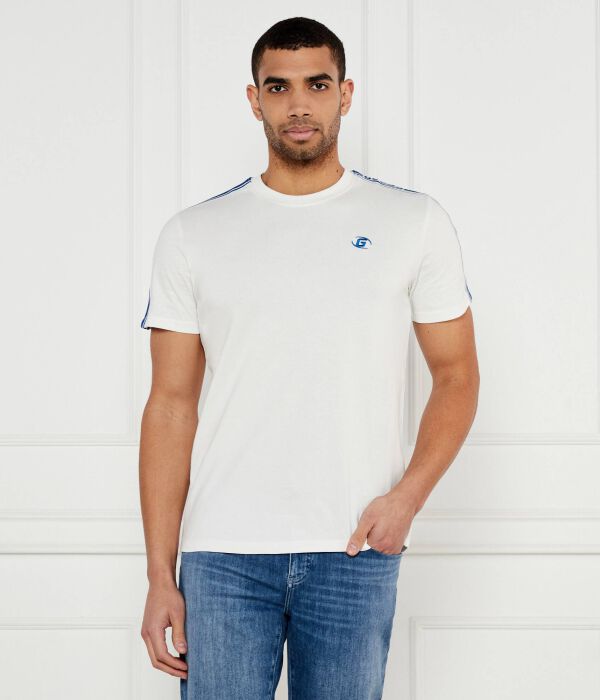 Футболка мужская Guess Active с синим декором, белый
Футболка мужская Guess Active с синим декором, белый