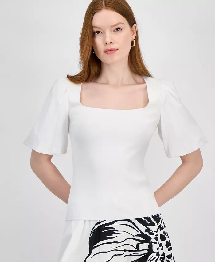 Женский топ с квадратным вырезом и пышными рукавами из комбинированных материалов T Tahari, белый
Женский топ с квадратным вырезом и пышными рукавами из комбинированных материалов T Tahari, белый