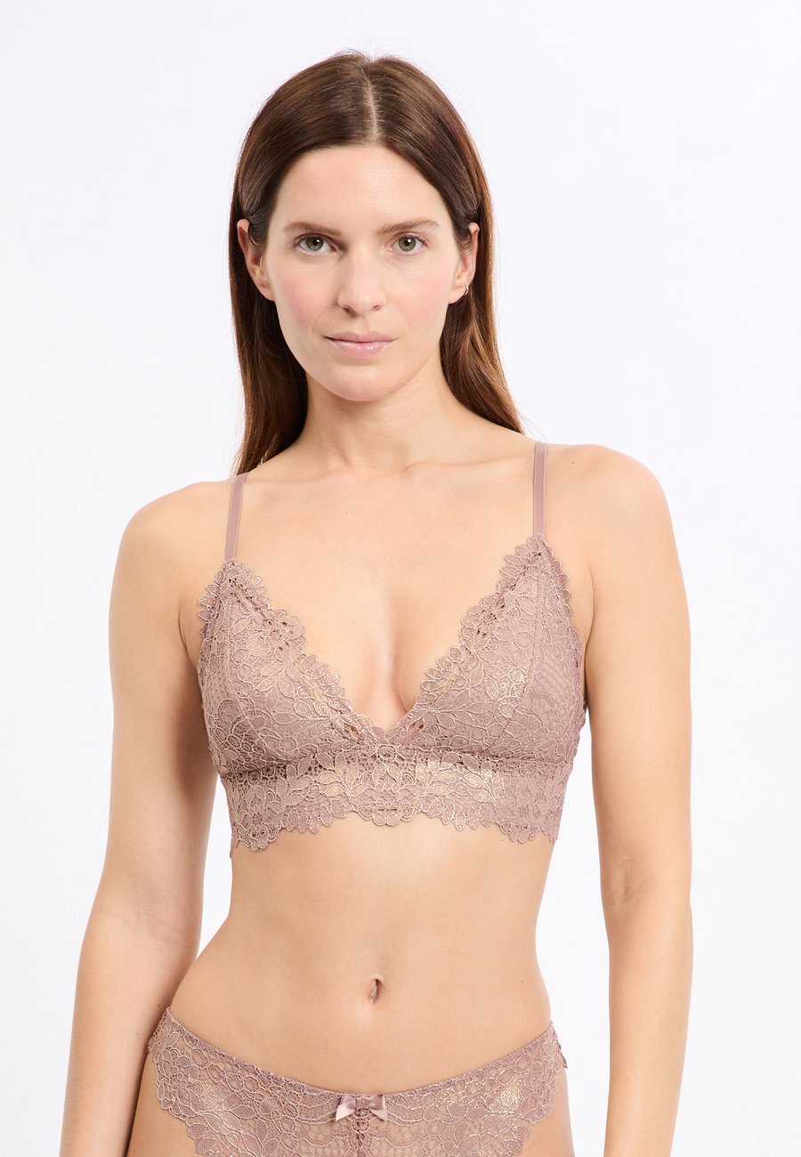 Бюстгальтер Etam SUCCESS, Tan Lurex/Tan
Бюстгальтер Etam SUCCESS, Tan Lurex/Tan