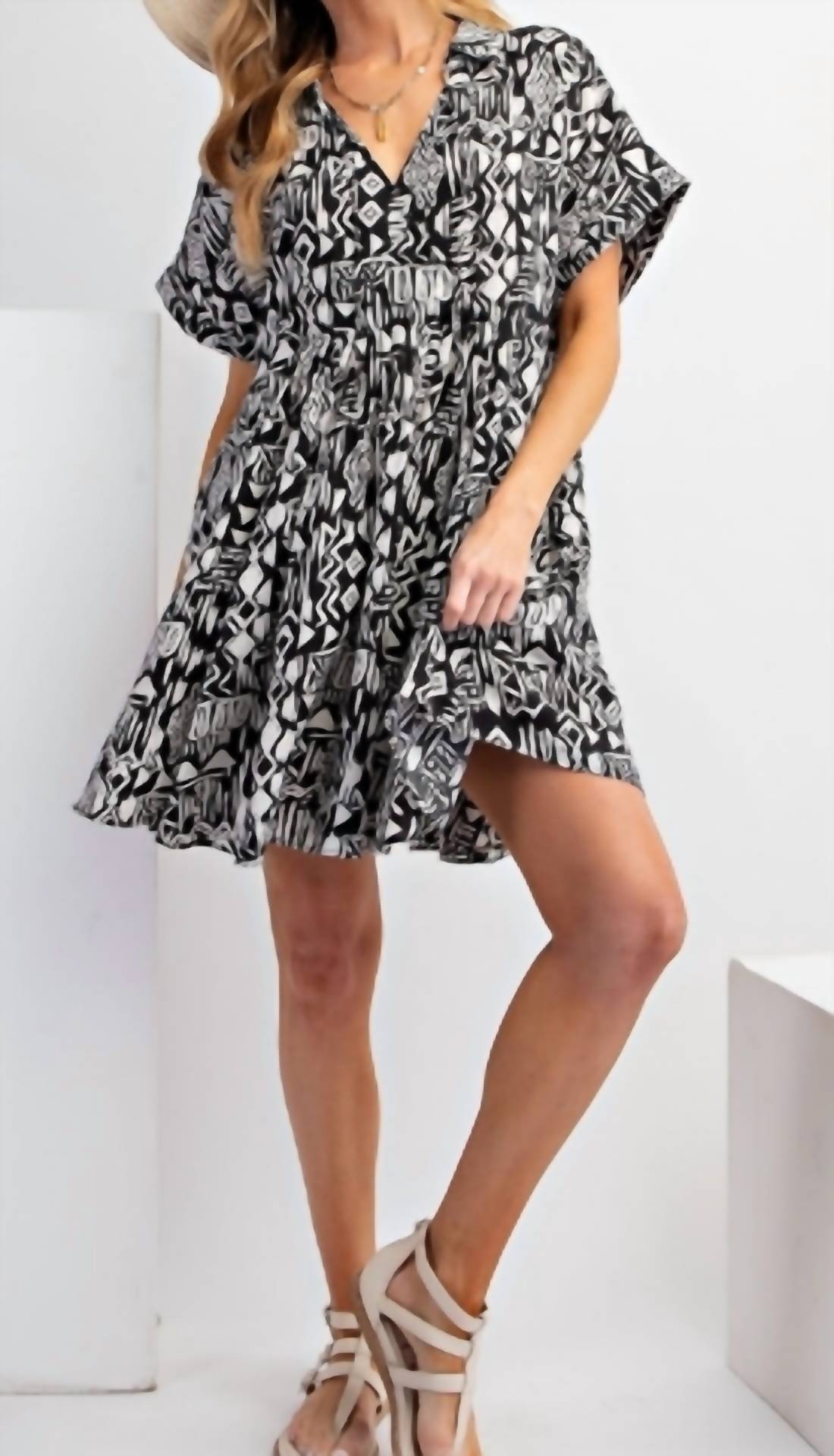 Платье Tessa с короткими рукавами в цвете Multi Easel
Платье Tessa с короткими рукавами в цвете Multi Easel